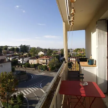 아파트 *grand T3*lumineux*vue*parking*